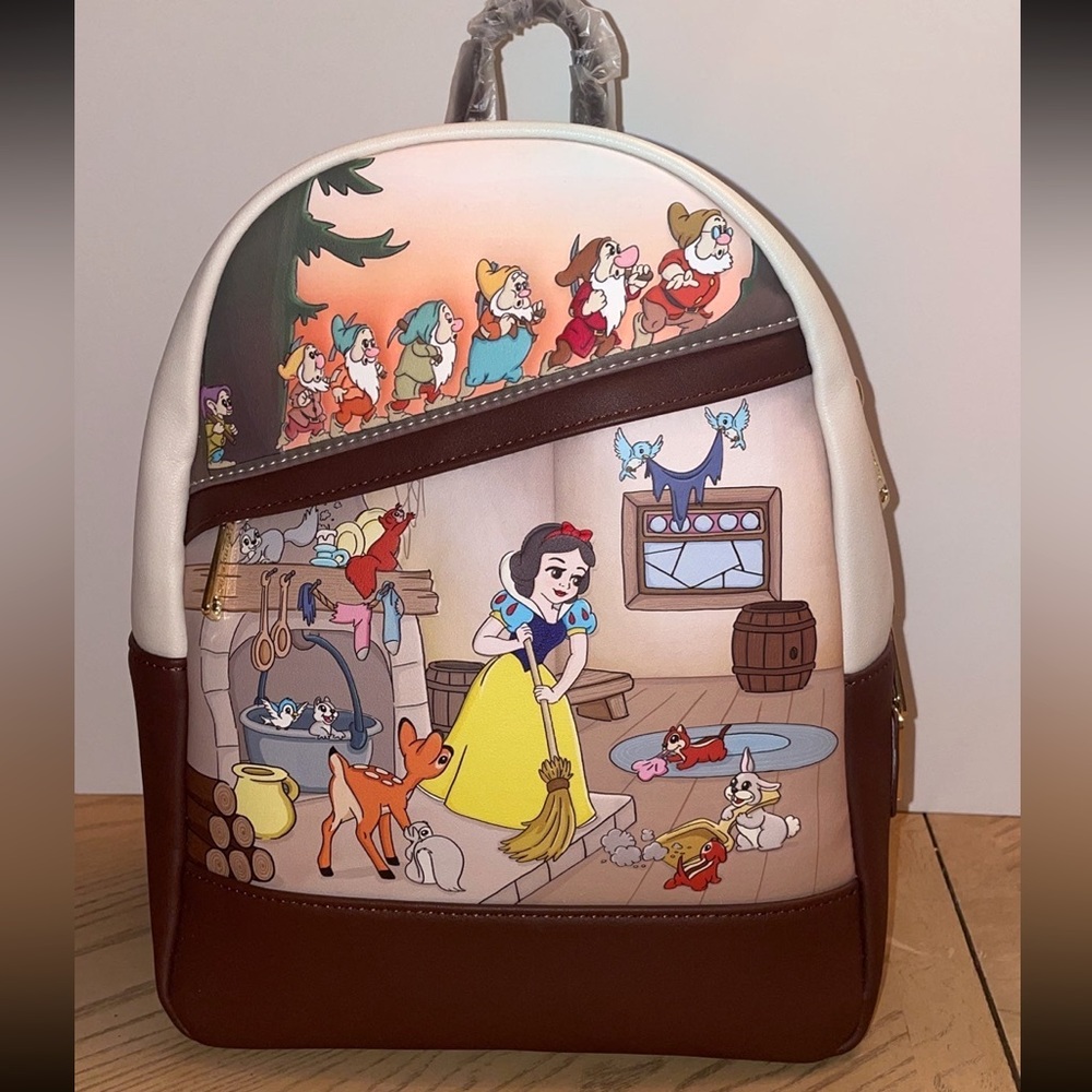 Snow White & the seven dwarfs Loungefly NWT